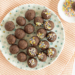 Favorite Chocolate Balls (no-bake)