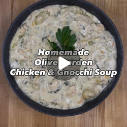 Homemade Olive Garden Chicken &amp; Gnocchi Soup
