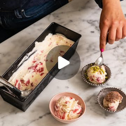 No Churn Roasted Strawberries &amp; Cream Ice Cream