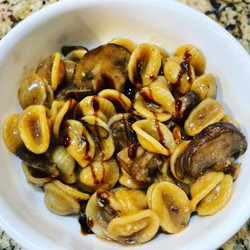 Instant Pot Balsamic Mushroom Orecchiette