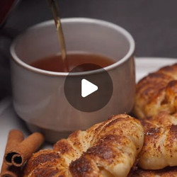 Easy Yummy Apple Buns