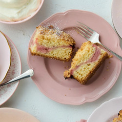 Strawberry And Rhubarb Crumble Slice