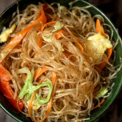 Pad Woon Sen (thai Glass Noodle Stir Fry)