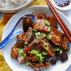 Chinese Spicy Braised Aubergine