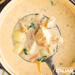 Chicken &amp; Gnocchi Soup (à la Olive Garden)