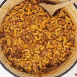 Ground Beef And Pinto Bean Chili Mac
