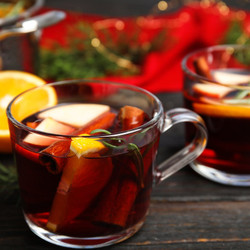 Warm &amp; Spicy Red Wine Wassail