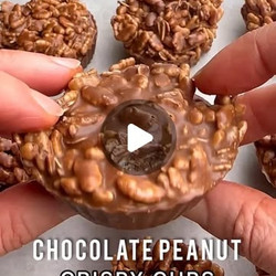 5 Ingredient Chocolate Peanut Butter Crispy Cups