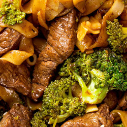Easy Beef &amp; Broccoli Noodles