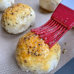Pillsbury Biscuit Garlic Butter Cheese Bombs (quick &amp; Easy!)