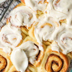 Cinnamon Roll Icing