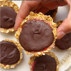 Raspberry Oat Cups
