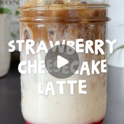 Strawberry Cheesecake Latte