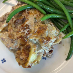 Ground Beef &amp; Onion Au Gratin