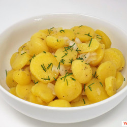 Schwabischer Kartoffelsalat (swabian Potato Salad)