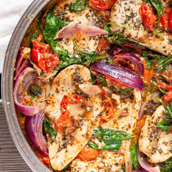Italian Skillet Chicken With Spinach, Tomatoes, And Onions