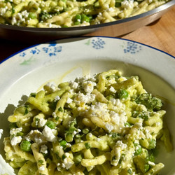 Creamy Greens &amp; Feta Pasta