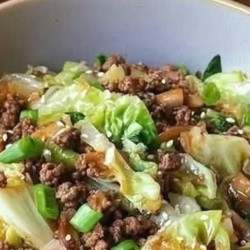 Low Carb Beef &amp; Cabbage Stir Fry