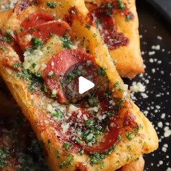 Upside Down Pineapple Pizza Tarts