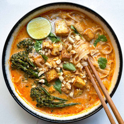 Speedy Thai Red Curry Noodle Soup