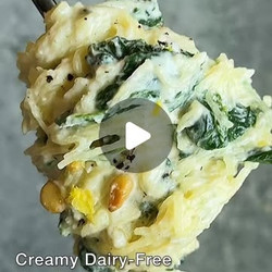 Creamy Dairy-free Roasted Garlic Spaghetti Squash