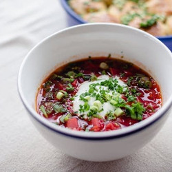My Mom’s Super-quick Vegetarian Borsch
