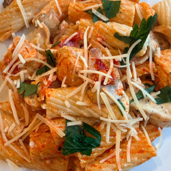 Spicy Chicken &amp; Mushroom Rigatoni