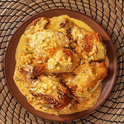 Pollo Con Leche De Coco