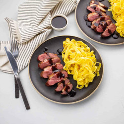 Magret De Canard Mariné &amp; Sauce Miel-soja