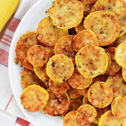 Baked Parmesan Yellow Squash Rounds