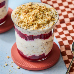 Cranberry Cheesecake Overnight Oats