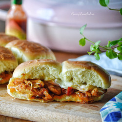 Chicken Fajita Pull-apart Sliders