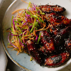 Sticky Garlic Soy Chicken Wings