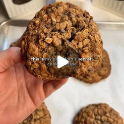 Chewy Oatmeal Walnut Chocolate Chip Cookies