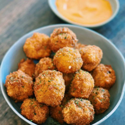 Creamy Mushroom Poppers