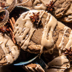 Maple Chai Latte Cookies With Brown Butter Icing