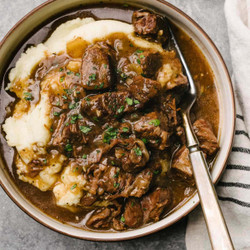 Instant Pot Beef Tips With Gravy