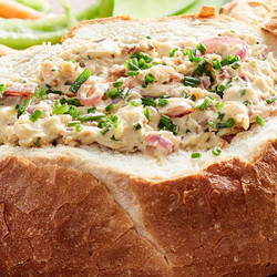 French Onion, Bacon And Cheese Cob Dip