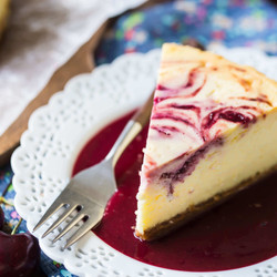 Cherry Swirl Cheesecake With Cherry Sauce