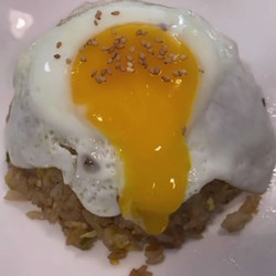 Easy Egg Fried Rice Recipe