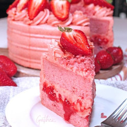 Easy Vegan Strawberry Cake Recipe