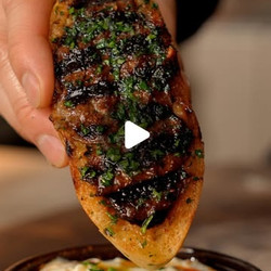 Arayes With Garlic Sauce