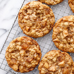 Toffee Apple Oatmeal Cookies