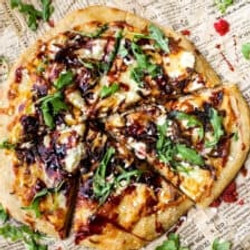 Goat Cheese And Onion Pizza