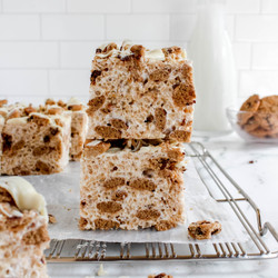 Milk &amp; Cookies Rice Krispie Treats