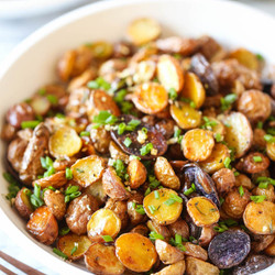 Crispy Roasted Herb Potatoes
