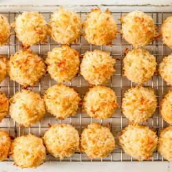 The 3-ingredient Holiday Cookie I Make Every Year