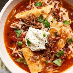 Easy Slow Cooker Lasagna Soup