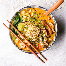 Creamy Vegan Peanut Ramen Bowl