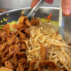 Vegan Beef Lo Mein
